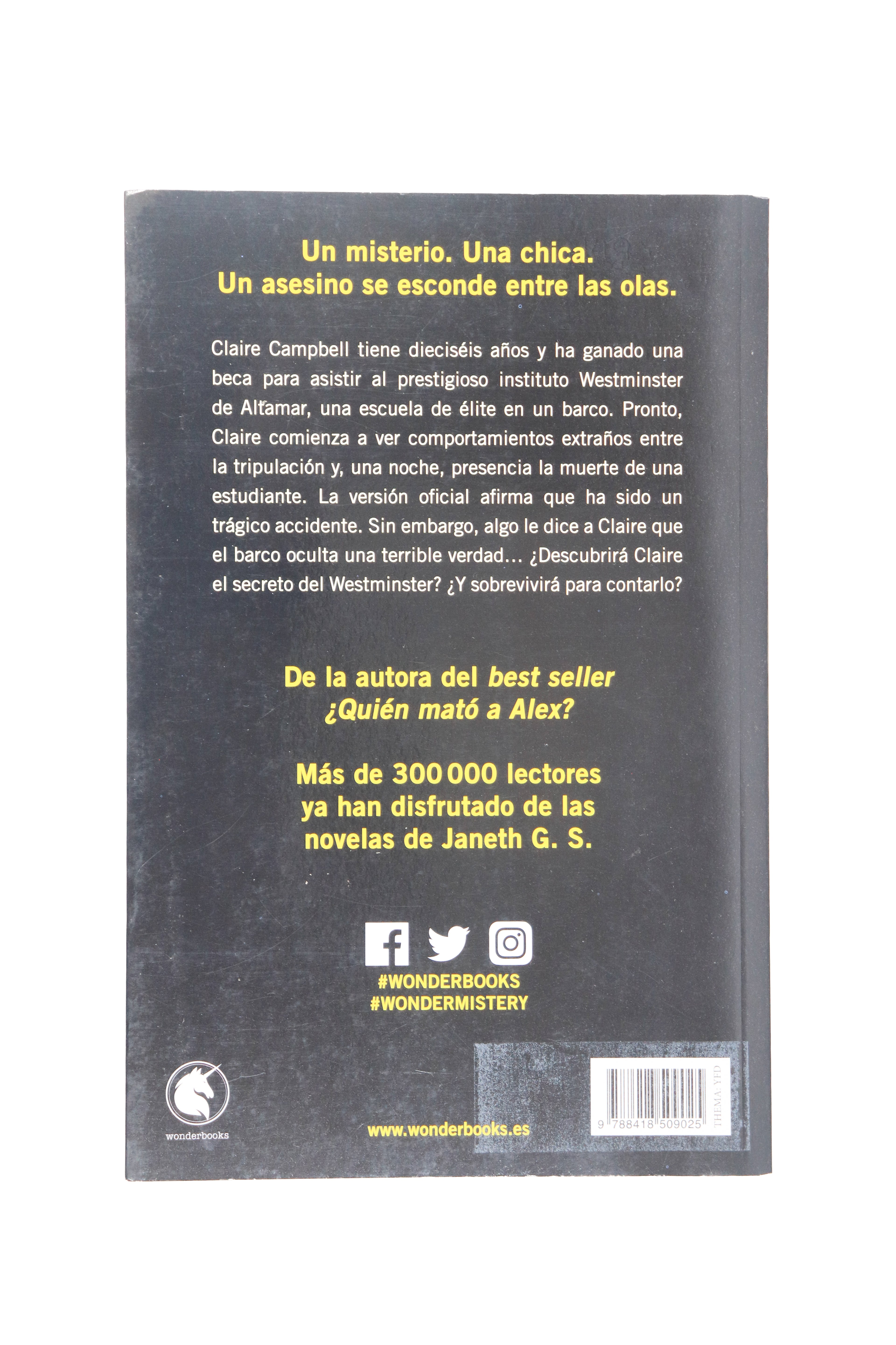 Muerte en el mar - Muy bueno